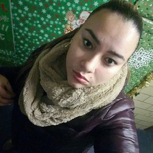 Meet your Posher, Sharon